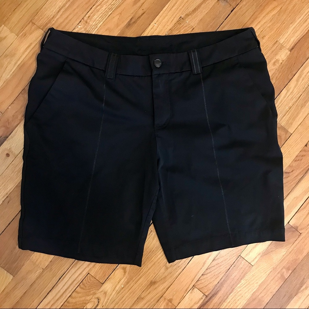 Lululemon Bermuda Shorts 💗